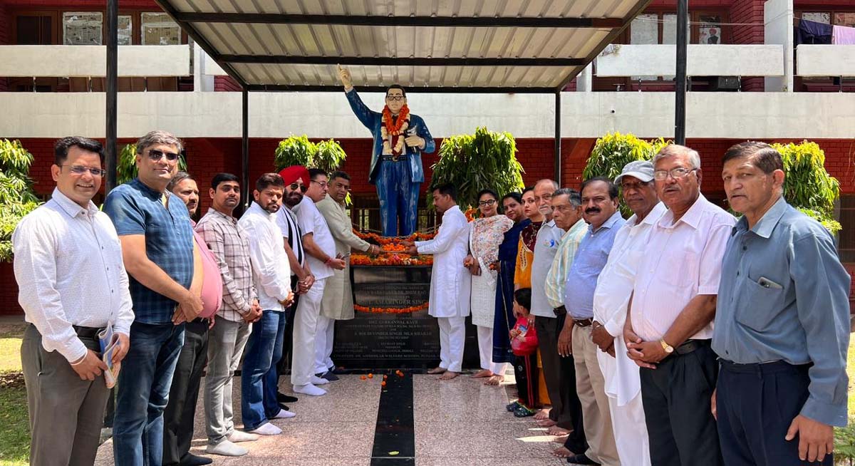 भाजपा ने डॉ. अंबेडकर को श्रद्धांजलि दी